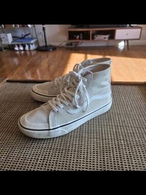 Vans Sk8 Hi Men's High-Top Sneakers in Light Beige Vault Authentic Old Skool